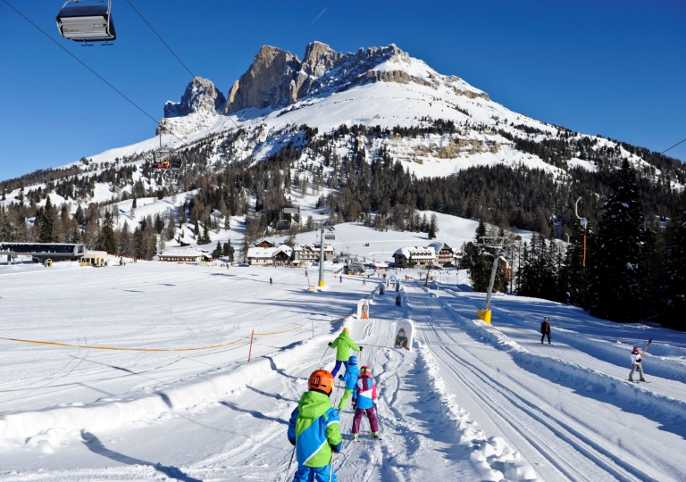 STARTSEITE UND SKIFAHREN_Familie-Funline-Rosengarten-König-Laurin-2